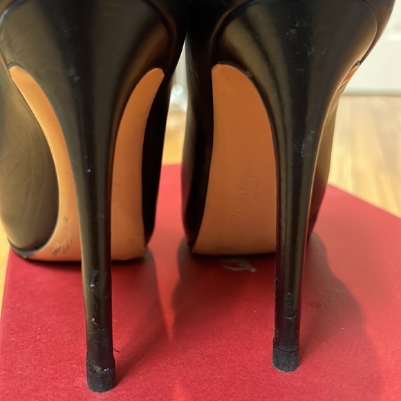 Salvatore Ferragamo Noyal Metal Bootie 6.5 - Picture 4 of 5